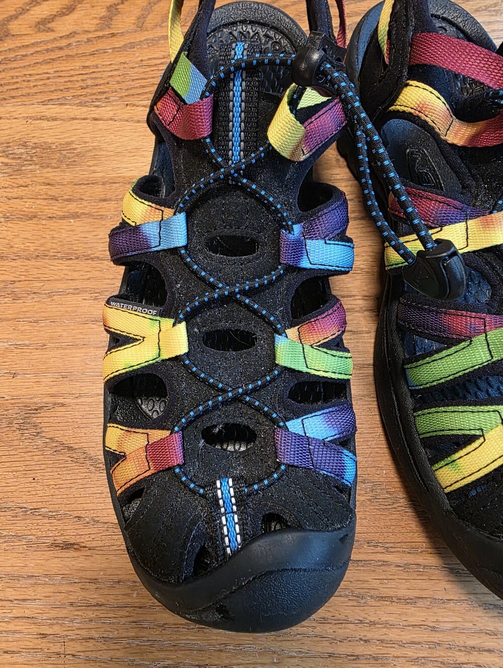 KEEN Whisper Women's 9.5 Sandals Original Tie Dye Rainbow Waterproof 1025038 - Picture 14 of 17